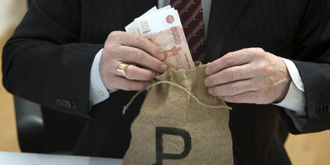 Самый короткий путь во власть: Кланы скупают высокие должности в России. Отбить вложения можно быстро