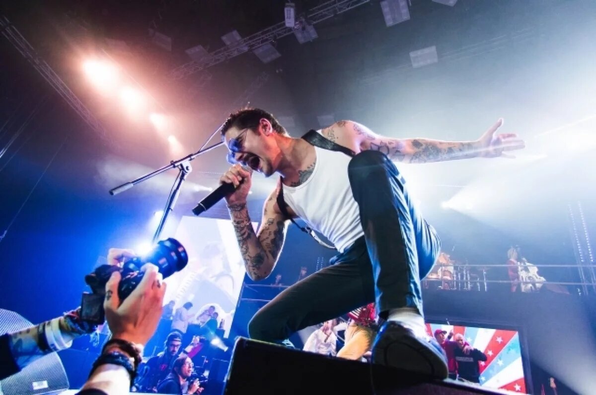    Девочка из Красноярска спела на одной сцене с группой The Hatters