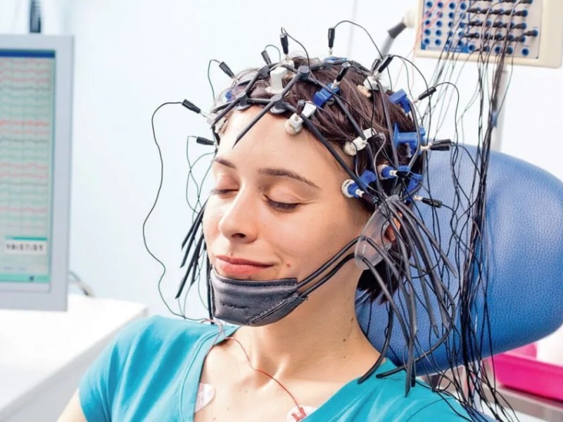    Создан ультракомпактный датчик ЭЭГ толщиной с волос