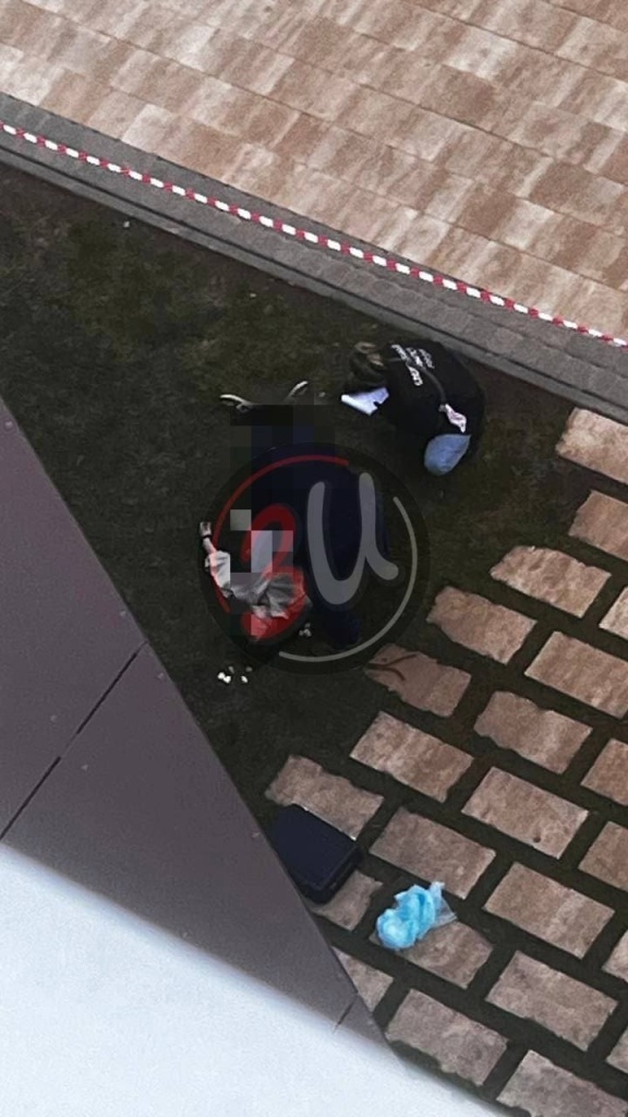  Тело девочки под окнами дома на улице Васнецова. Фото: Злой ижевчанин