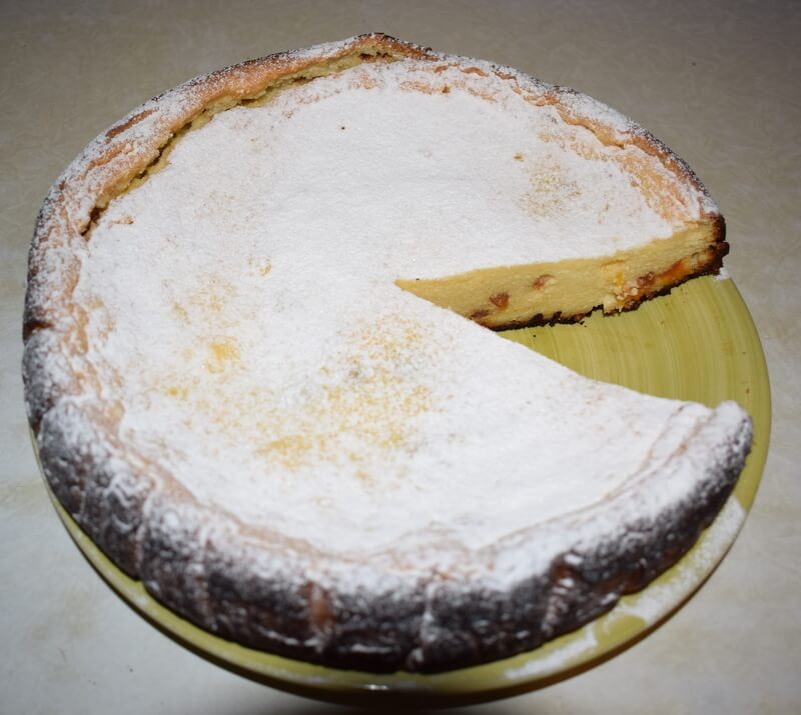 Творожный торт с изюмом