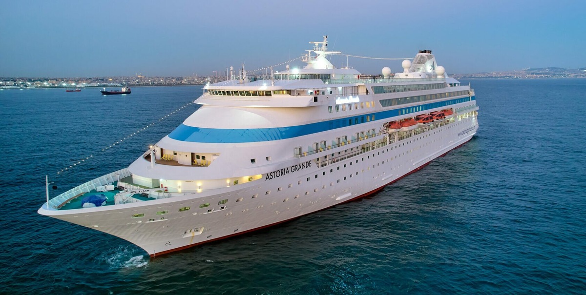 круизный лайнер