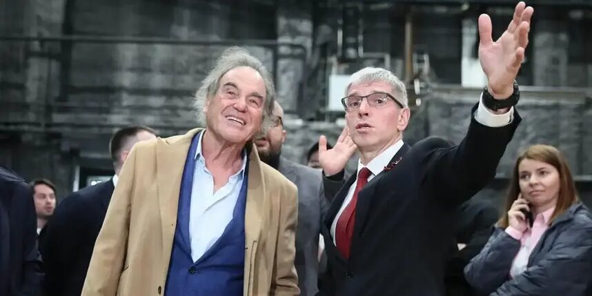    Компанию режиссёру на площадке "Москино" составлял Алексей Фурсин, руководитель Департамента культуры города Москвы.Василий Кузьмичёнок / Агентство "Москва"