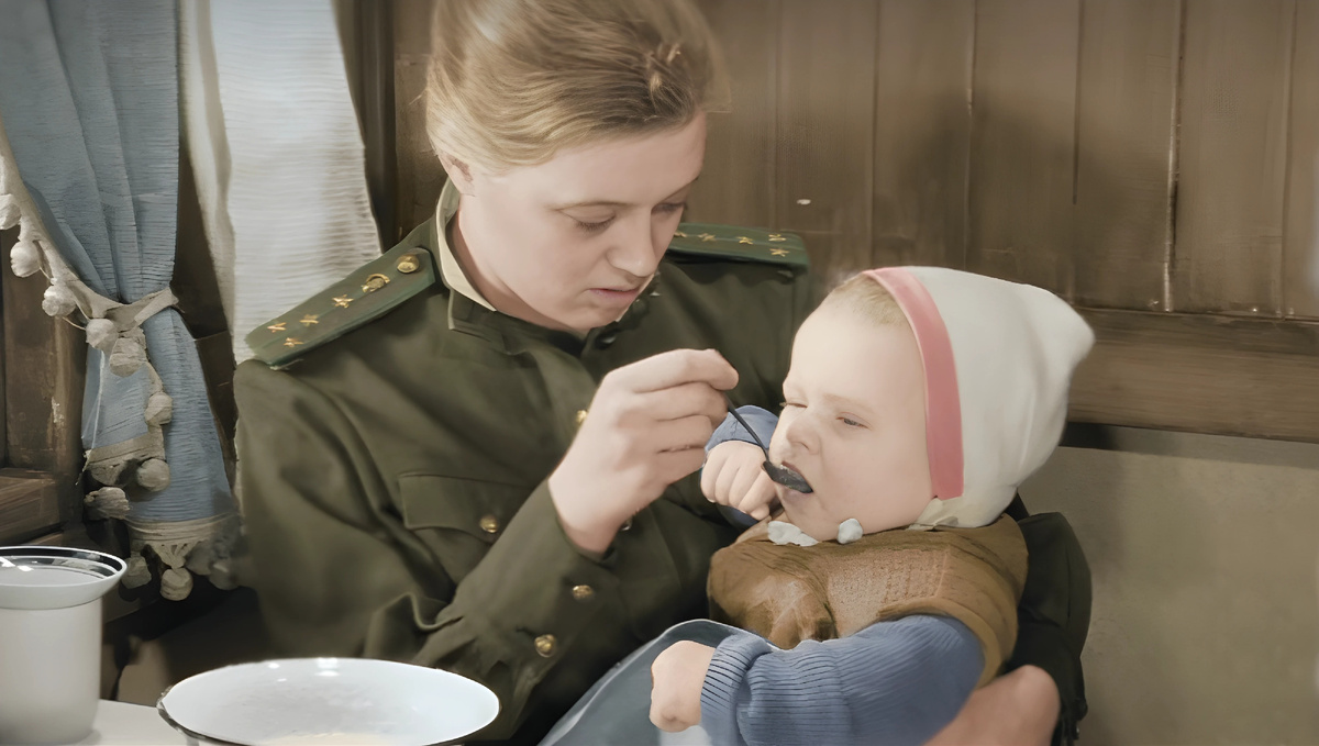 Кадр из цветной версии фильма "Офицеры"