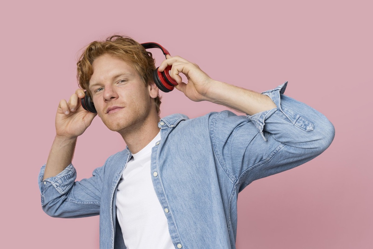    Понимание того, что наш организм вступает в резонанс с музыкой, открывает новые перспективы лечения таких заболеваний как депрессия и болезнь Паркинсона