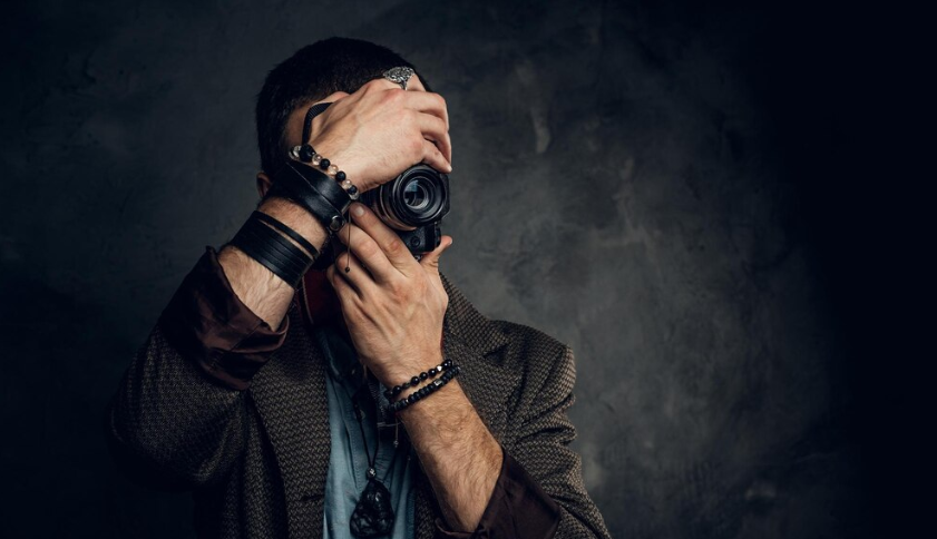 Он вложил кучу денег в технику, сделал сайт, добавил портфолио... А заказов - кот наплакал.