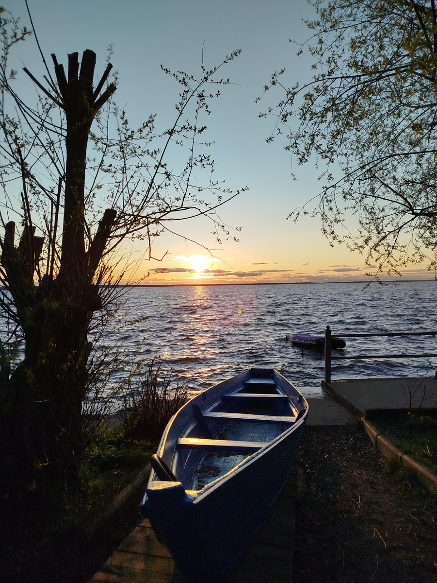 Закат на Плещеевом озере