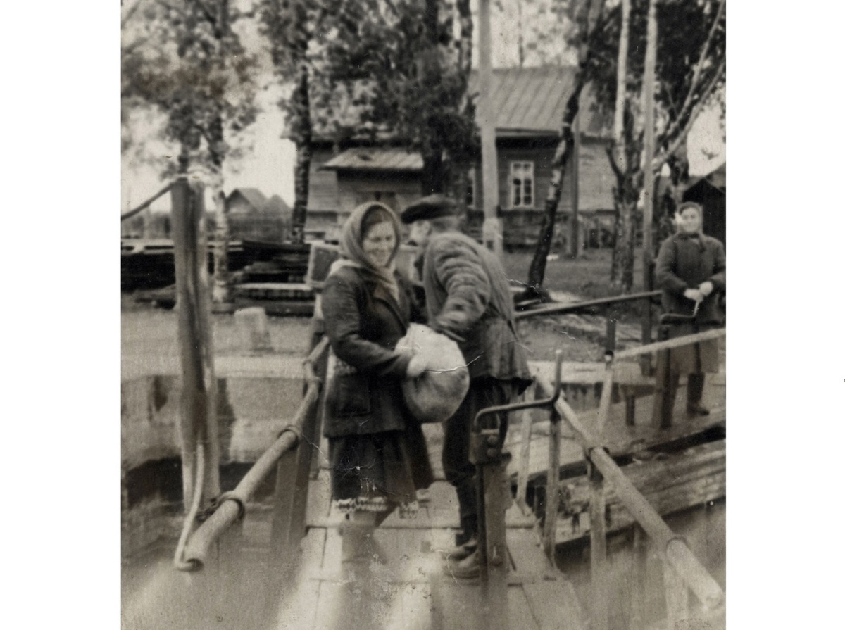 На крохинской плотине. Фото из архива Галины Сергеевны Коварды