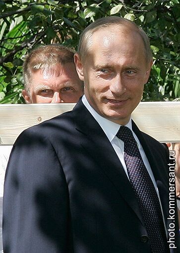 Колесников плоодсматривает за Путиным...