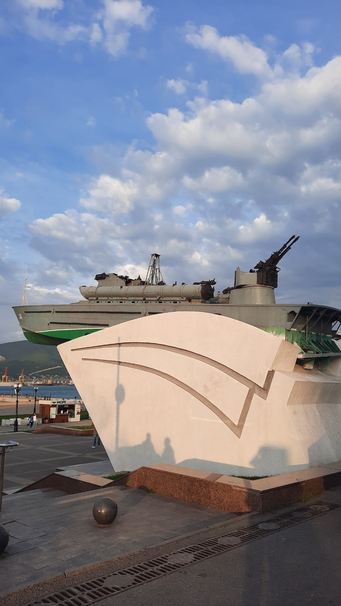 тот же катер, с кормы