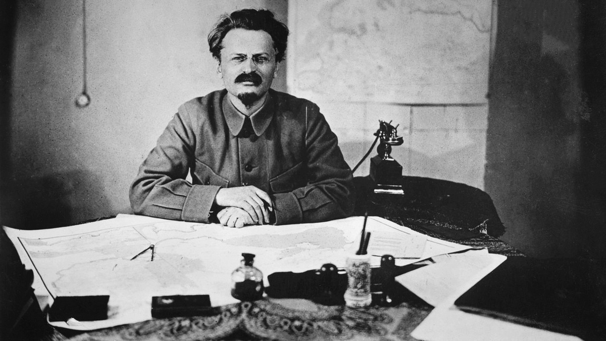 Л.Д. Троцкий в 1917 году