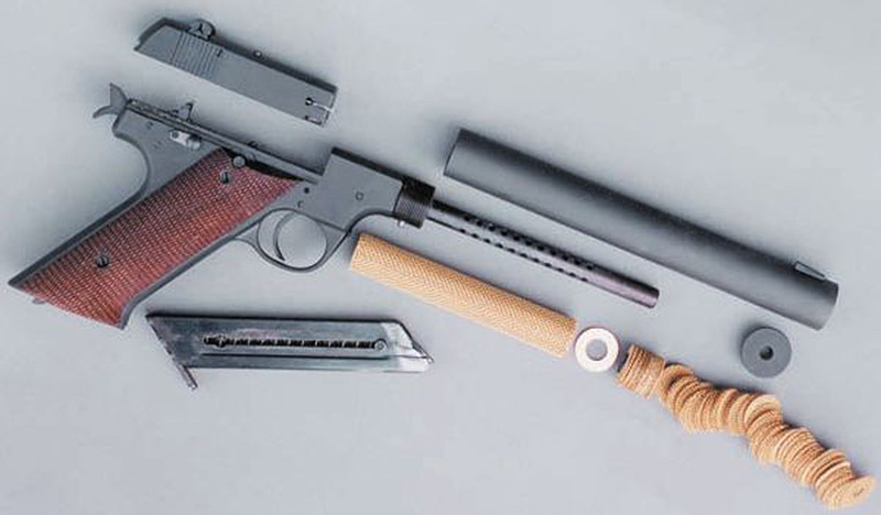 Пистолет High Standard Н-Ds, неполная разборка.