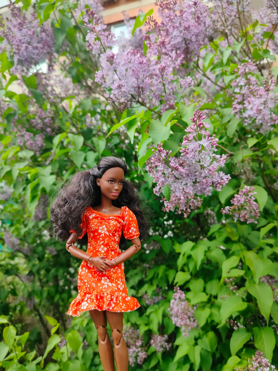 Сирень уже почти полностью расцвела 💜