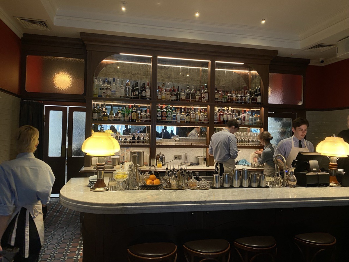 Барная стойка