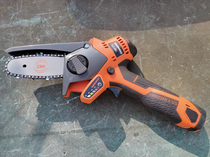 Аккумуляторная пила «DAEWOO DACS 416Li SET»