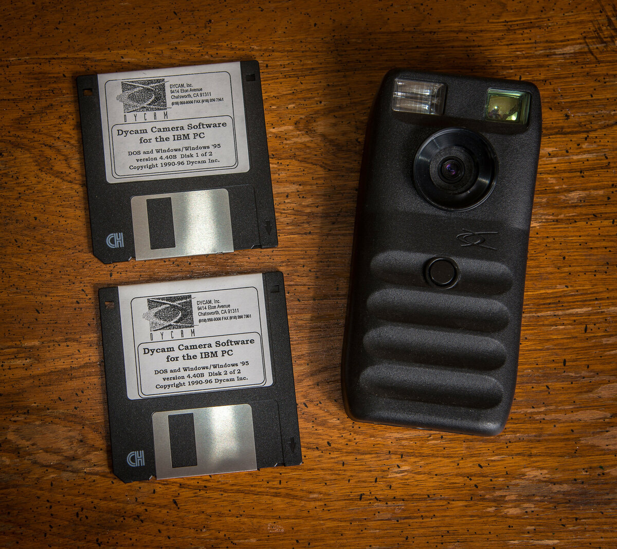 Dycam model 1 (1990)