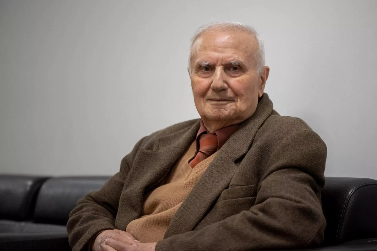 Роберт Матосян в гостях радио Sputnik
© Sputnik / Artak Aghababyan