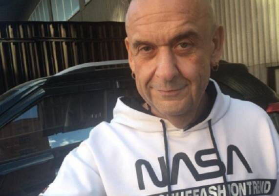    Похудевший Александр Морозов из “Кривого зеркала”. Фото: ТВЦ