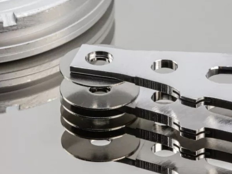    Seagate объявила сроки выпуска жёстких дисков на 100 ТБ