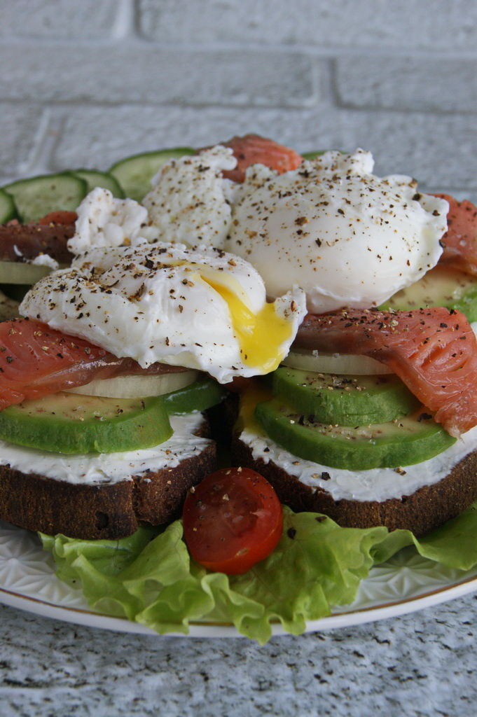 Фото автора. Тост с яйцом-пашот.