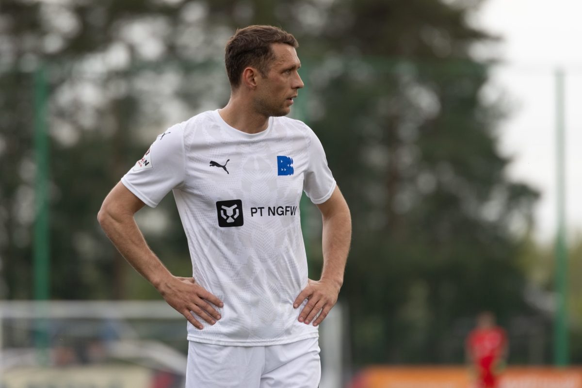    Пока все свои очки в новом сезоне футболисты \