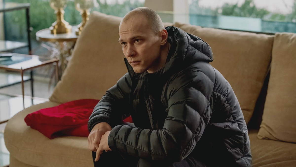 Кадр из фильма "Анора", 2024