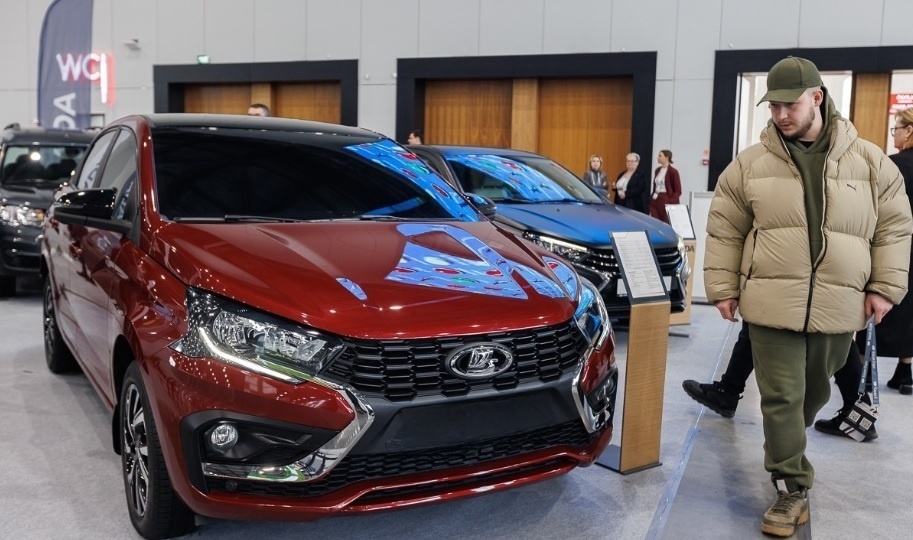 Стало известно, какие комплектации LADA Iskra будут в приоритете. Что известно о комплектациях и ценах