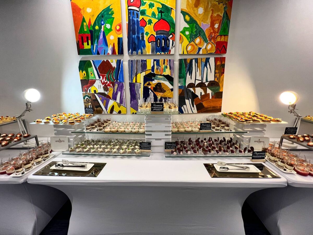 Мероприятие в формате фуршета - m-catering.ru