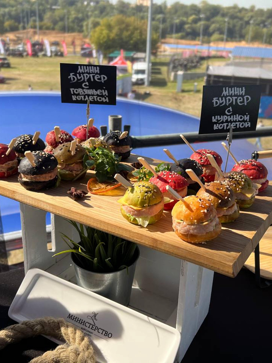 VIP фуршет на 80 и 40 персон на турнире - m-catering.ru