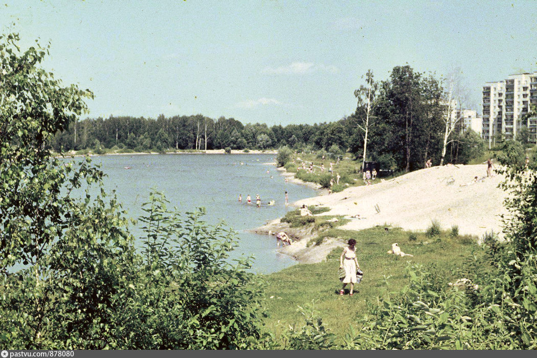 Саров в 1980-х годах. Гора песка справа - осталась от углубления пруда земснарядом в начале 80-х