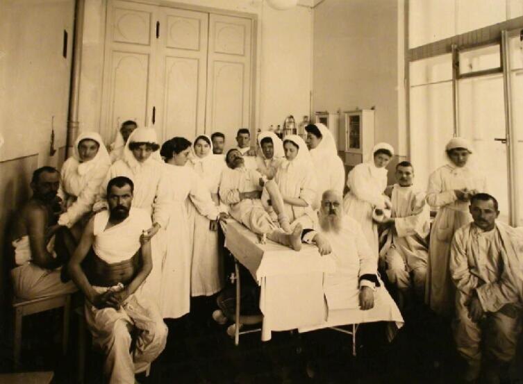    Кадр из видео  «Флоренс Найтингейл»