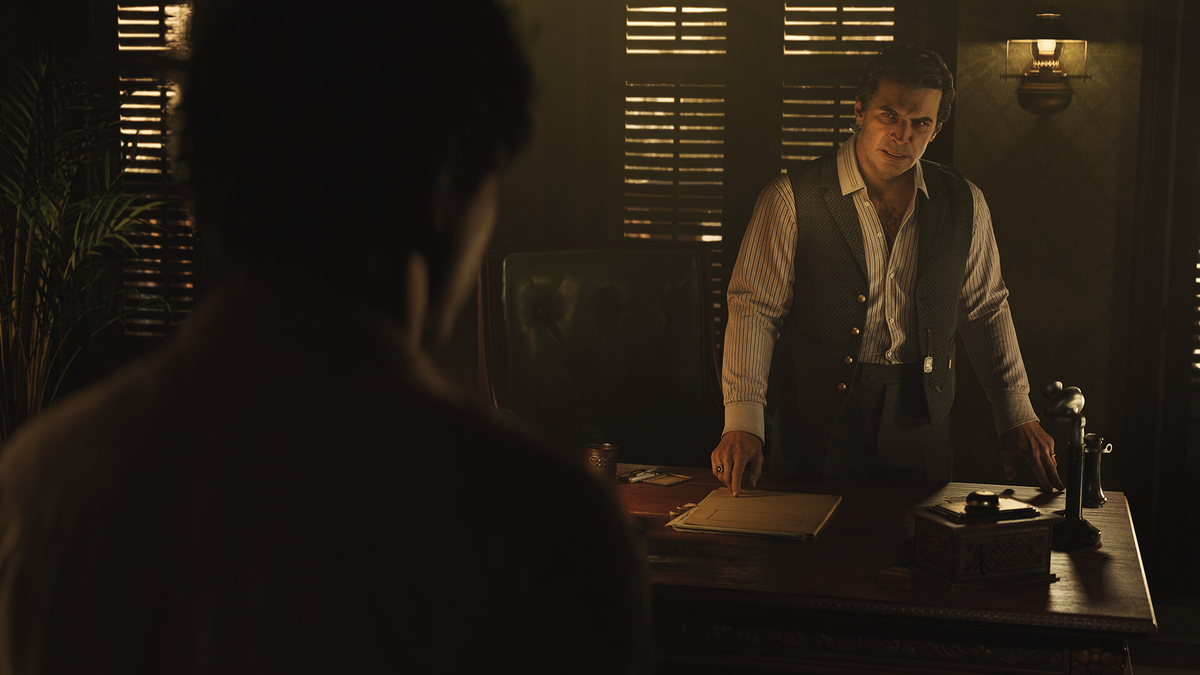 Бернардо Торисси — глава преступного клана Торризи, действовавшего на территории Сицилии в 1900-е годы. Он присутствует во время процесса принятия Энцо Фавары в семью. 