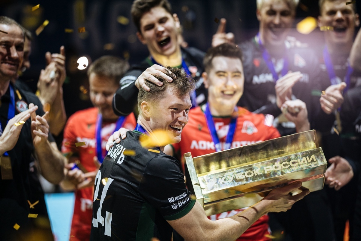    Игорь Кобзарь