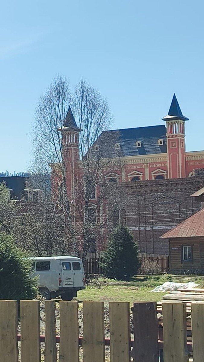    Особняк в селе Кебезень . Источник: предоставлено "Толку"