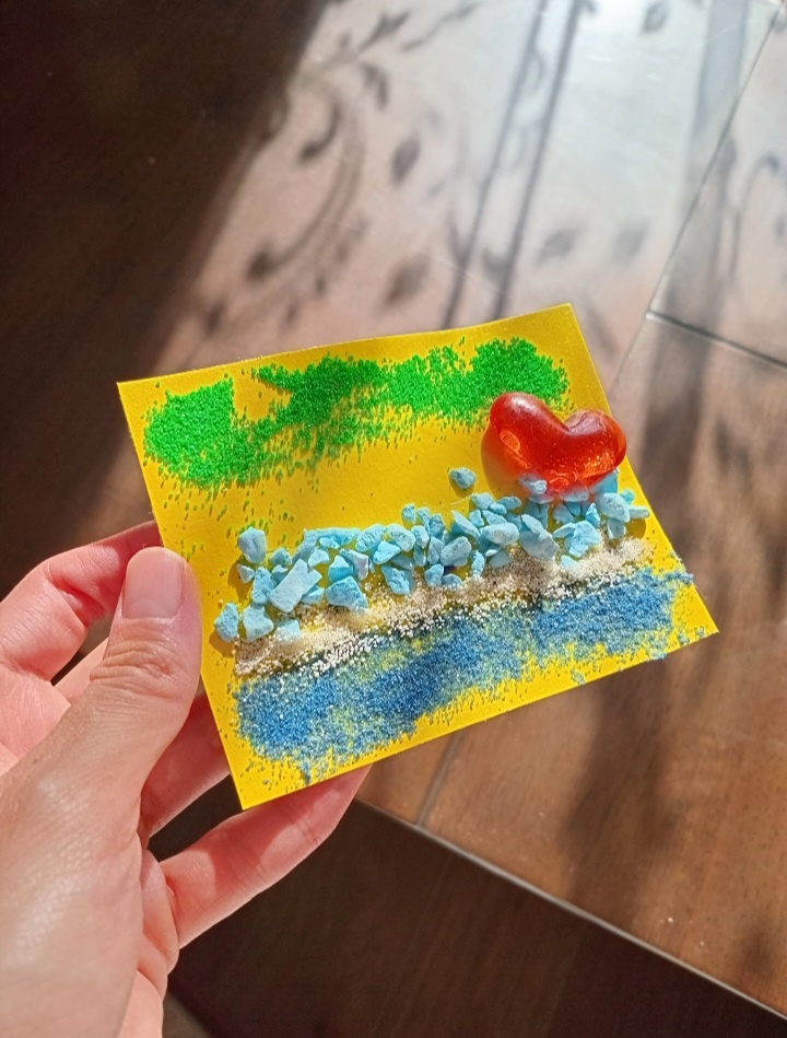 Сделали муж с сыном вчера такую поделку из каменной крошки . Мечты о море 🌊 