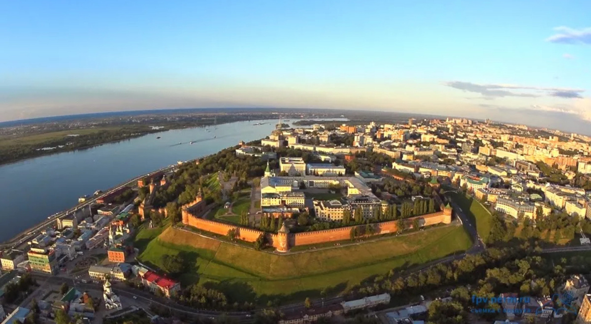 Иллюстративный материал заимствован из общедоступных ресурсов интернета, не содержащих указаний на авторов этих материалов и каких-либо ограничений для их заимствования