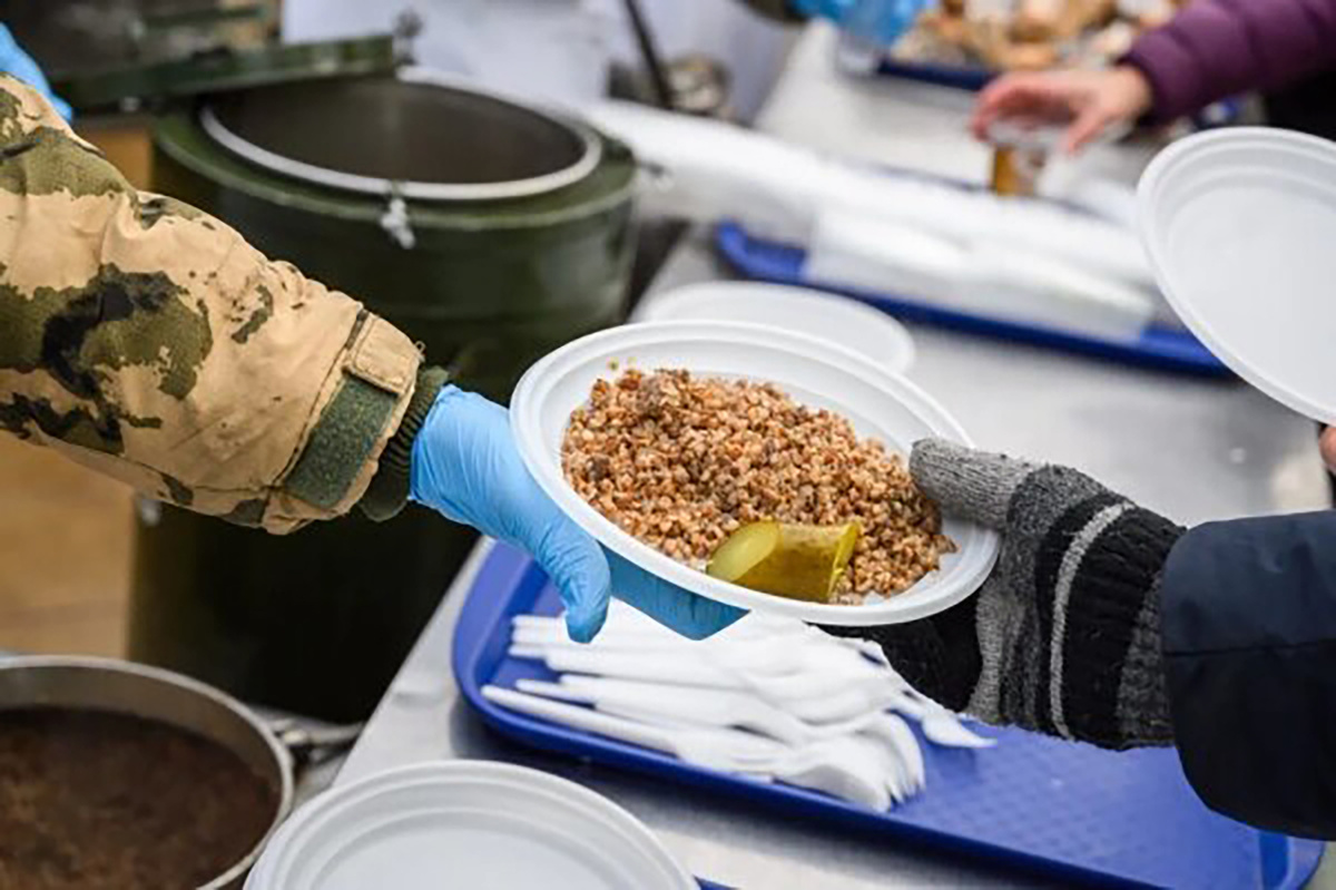 Солдатская каша на Патриарших