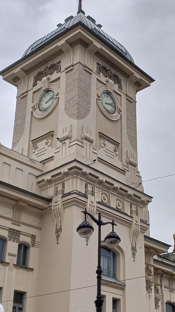 Башня вокзала! Чувствуете английский колорит!?