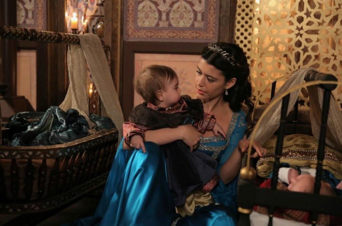 Фрагмент турецкого сериала "Империя Кёсем"