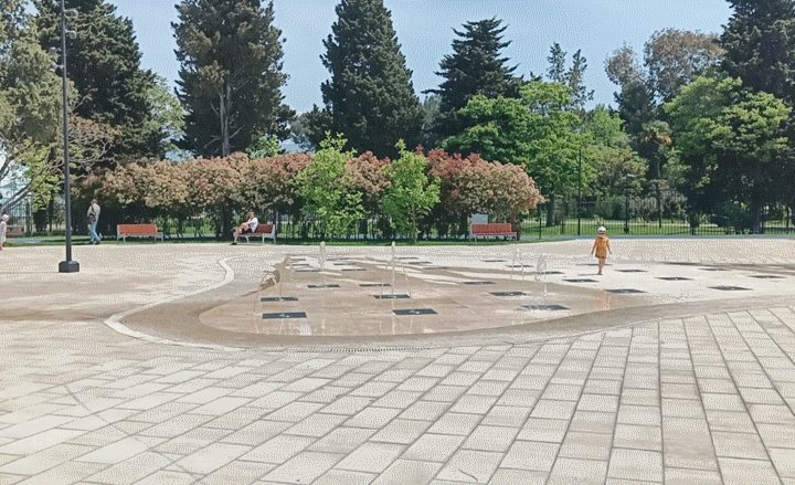 ФТ Сириус, Имеретинская набережная, фото-зона "Чебурашка", май 2025 года