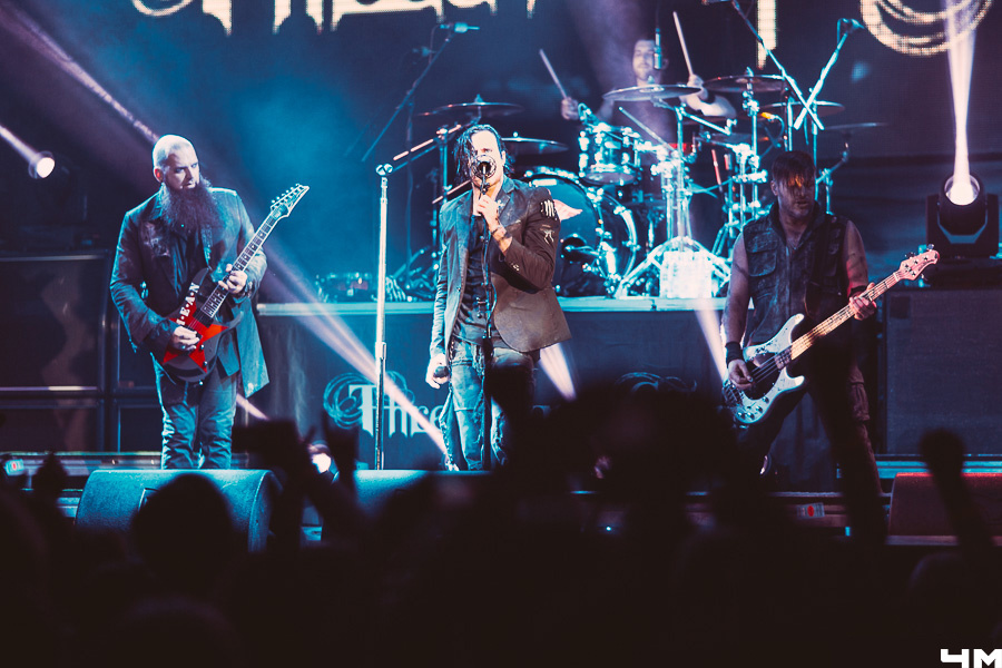 Фото с концерта Three Days Grace