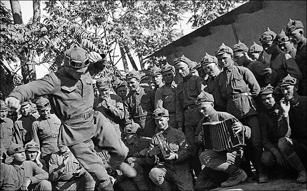 Красная Армия в советской драматургии 1930-х годов