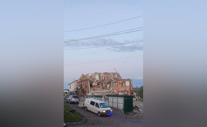    Повреждённая гостиница в Рыльске / t.me/Hinshtein