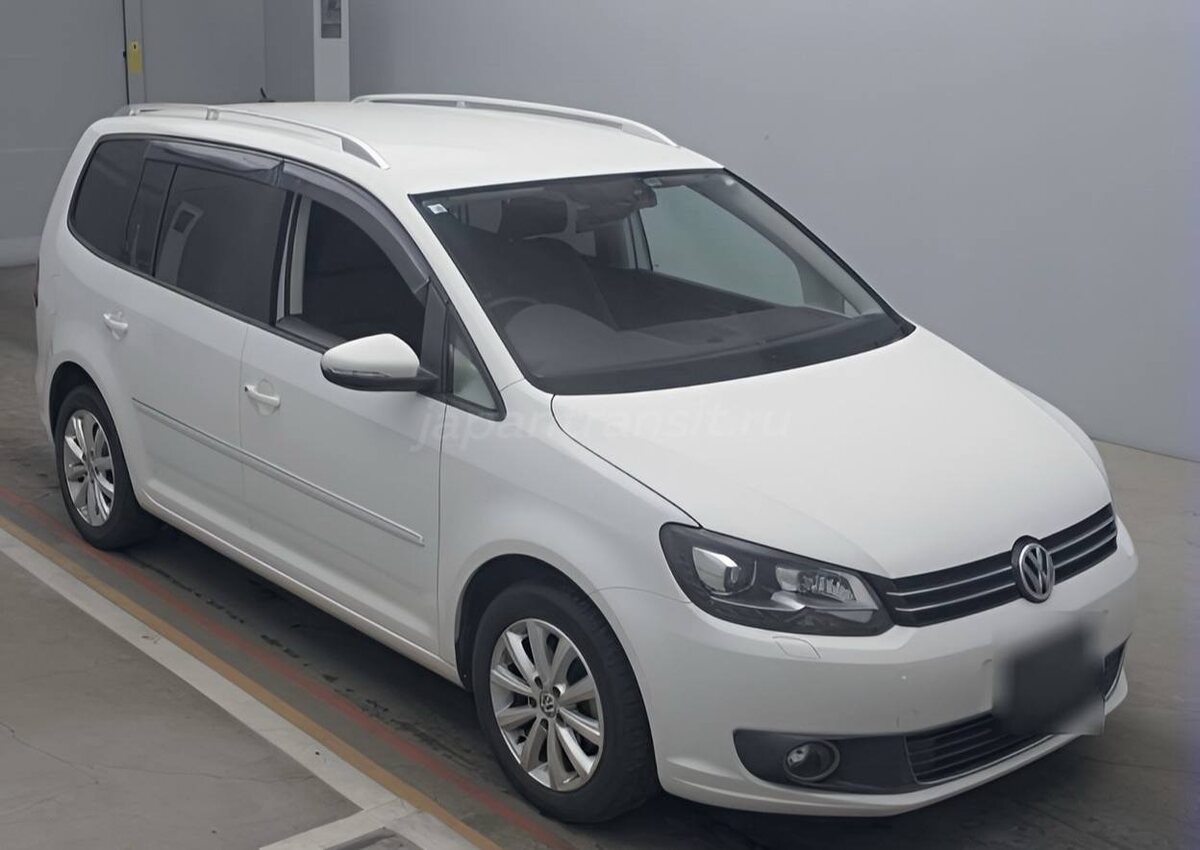Volkswagen Golf Touran. Источник: скриншот из Телеграмм канала "Япония Транзит"