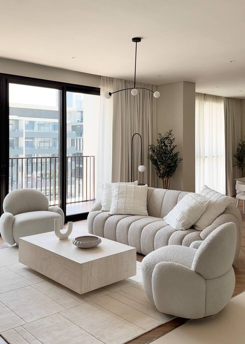 Проект Furni в City Walk 