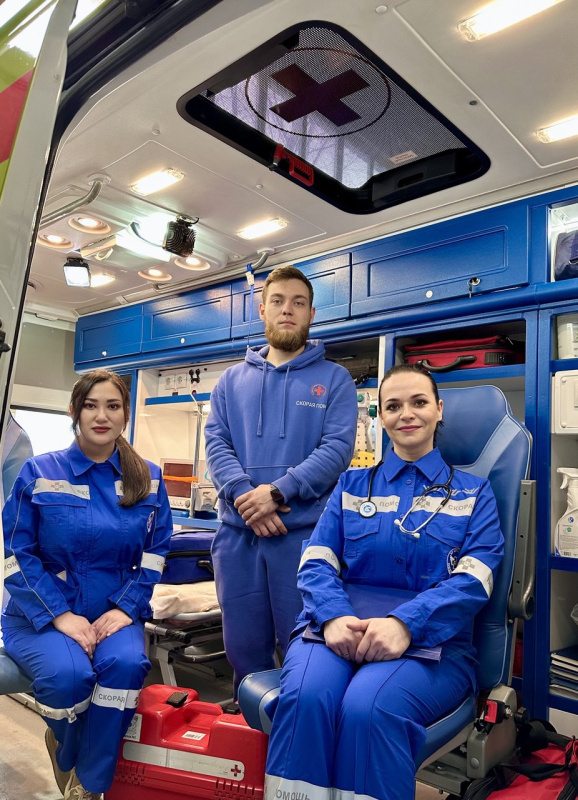    Нижневартовская бригада скорой помощи оперативно помогла ребёнку с травмой головы