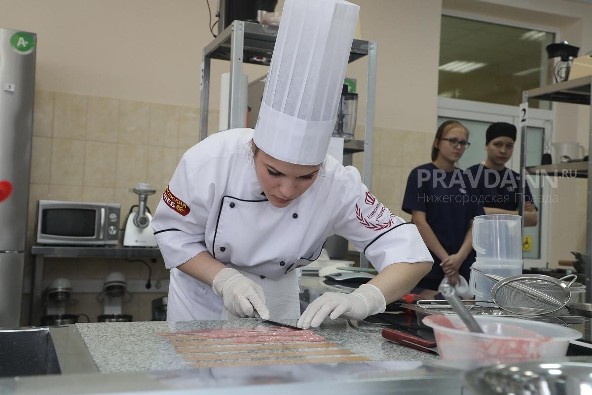    Потенциальный доход нижегородских работников общепита вырос всего на 410 рублей в месяц