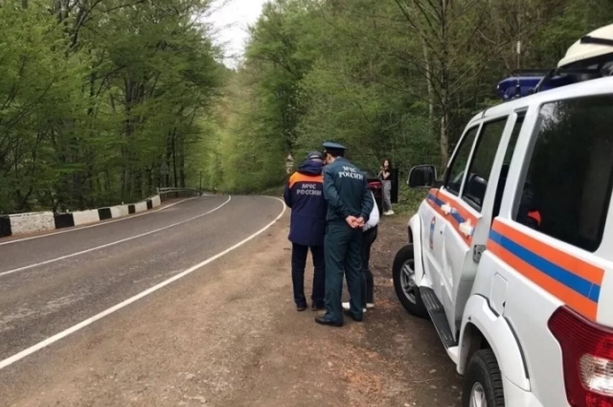    В Дагестане спасатели ищут упавшего в реку ребенка