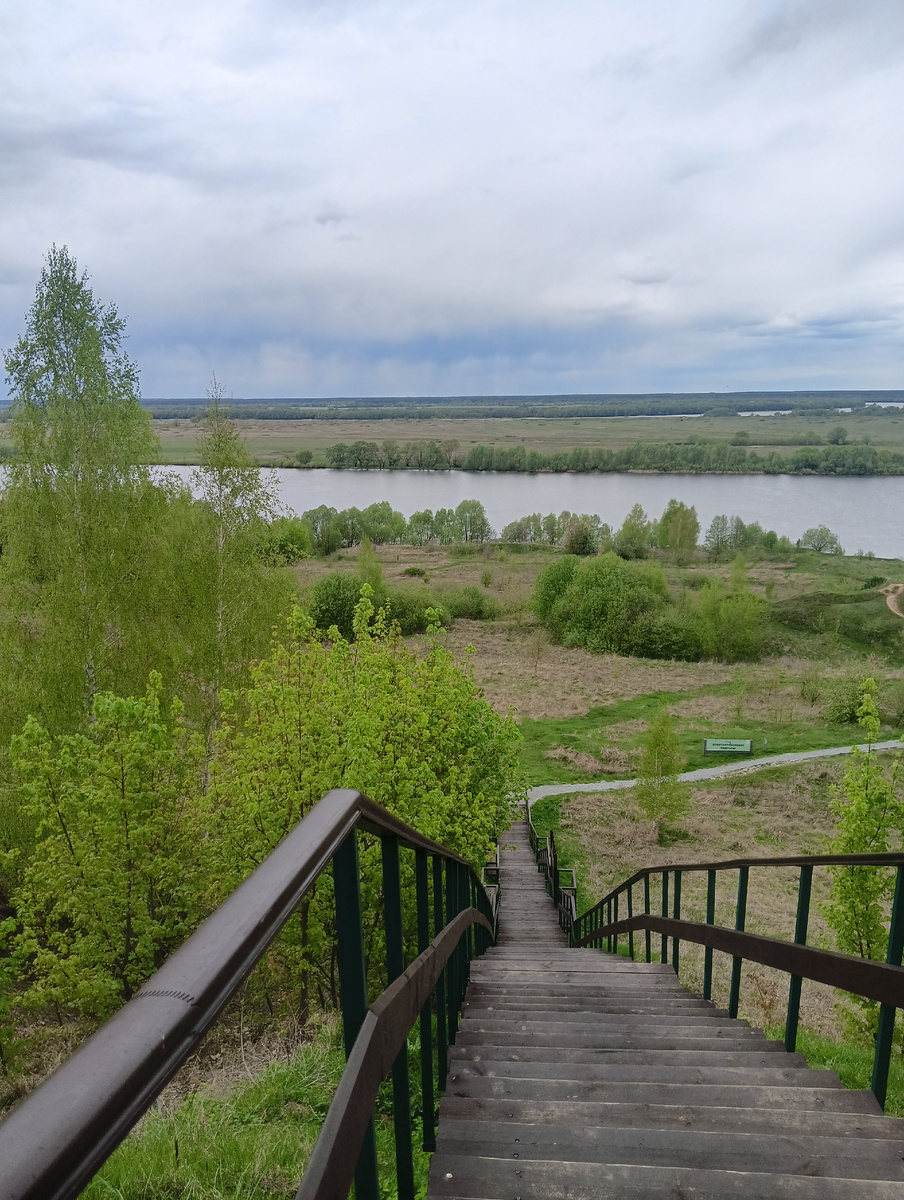 Спуск к реке Ока