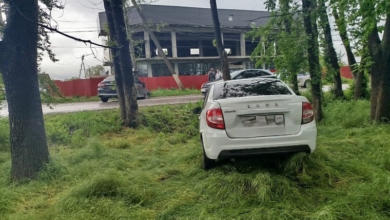    Авария произошла на улице Подгорной в Невинномысске Фото: ГИБДД по Ставропольскому краю
